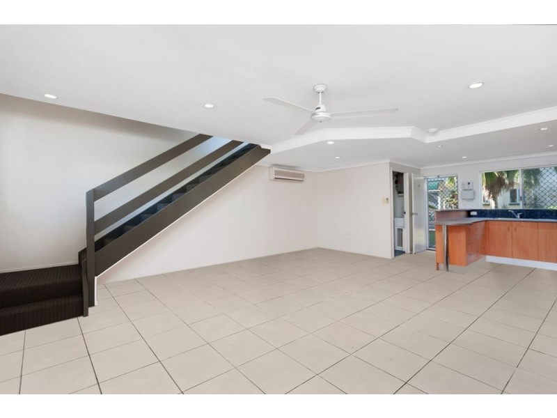 13, 11-12 Maytown Close, Manoora QLD 4870