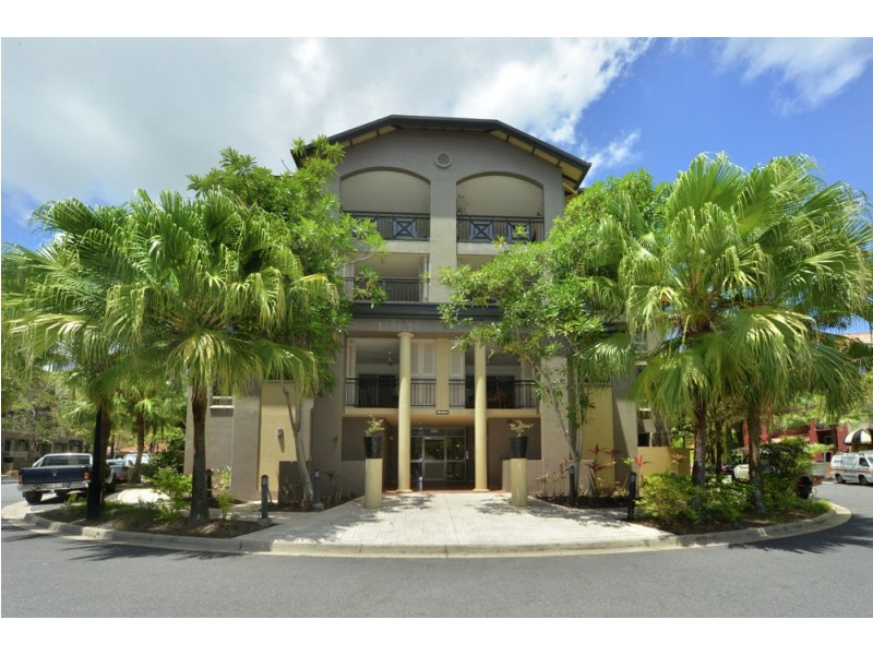 1513 2 Greenslopes Street, Cairns North QLD 4870