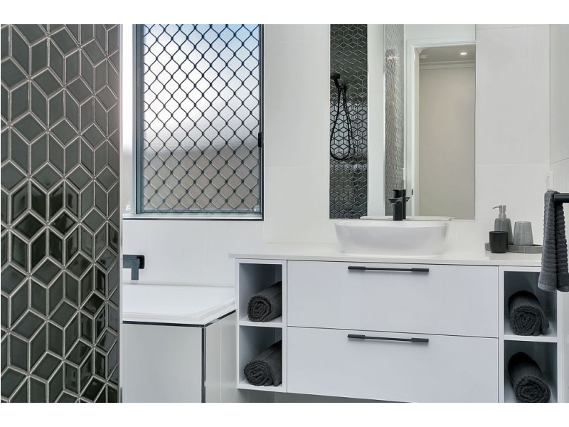 15 Whipbird Drive, Smithfield QLD 4878