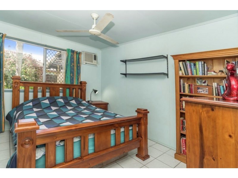 3 Ronto Close, Manoora QLD 4870