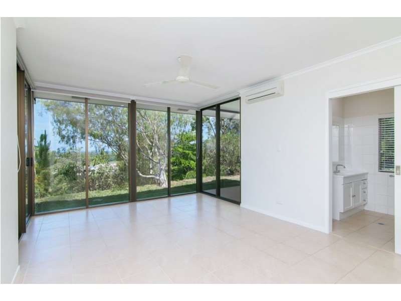 15 Bena Street, Smithfield QLD 4878