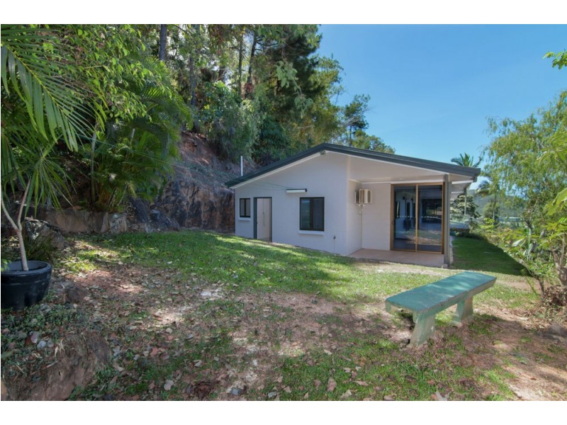 15 Bena Street, Smithfield QLD 4878
