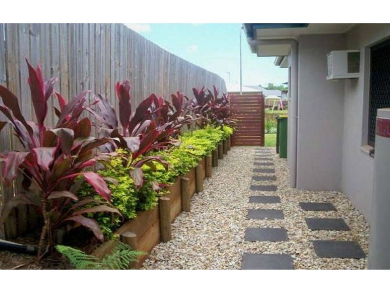 19 Lillipilli Street, Redlynch QLD 4870