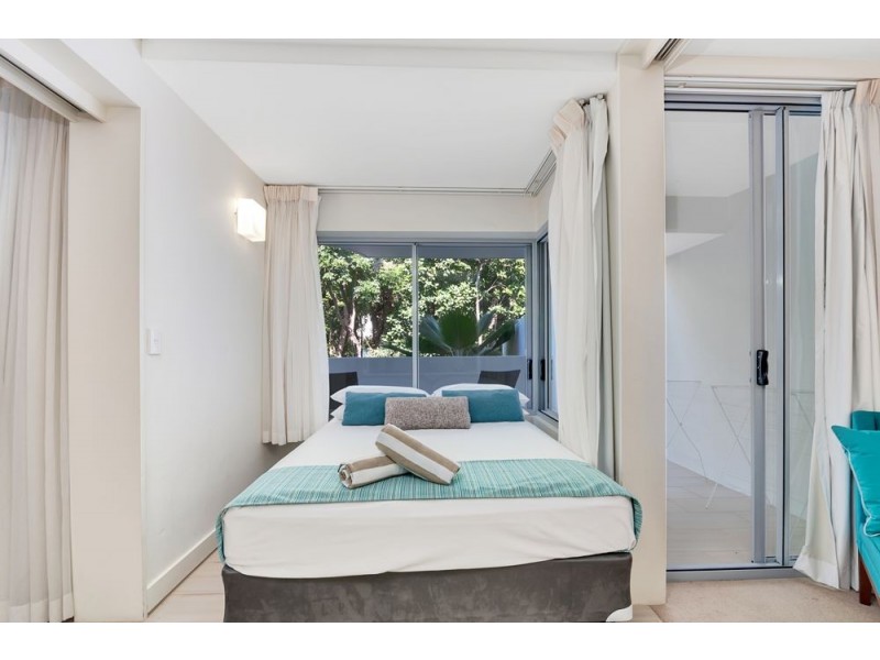 3206 / 2-22 Veivers Road, Palm Cove QLD 4879