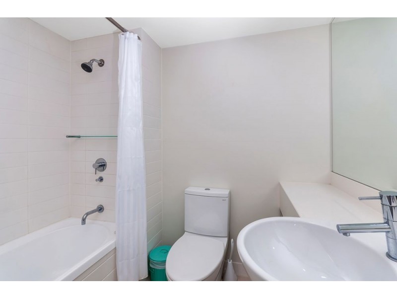 3206 / 2-22 Veivers Road, Palm Cove QLD 4879