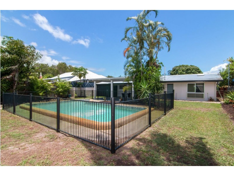 13 Jessie Close, Yorkeys Knob QLD 4878