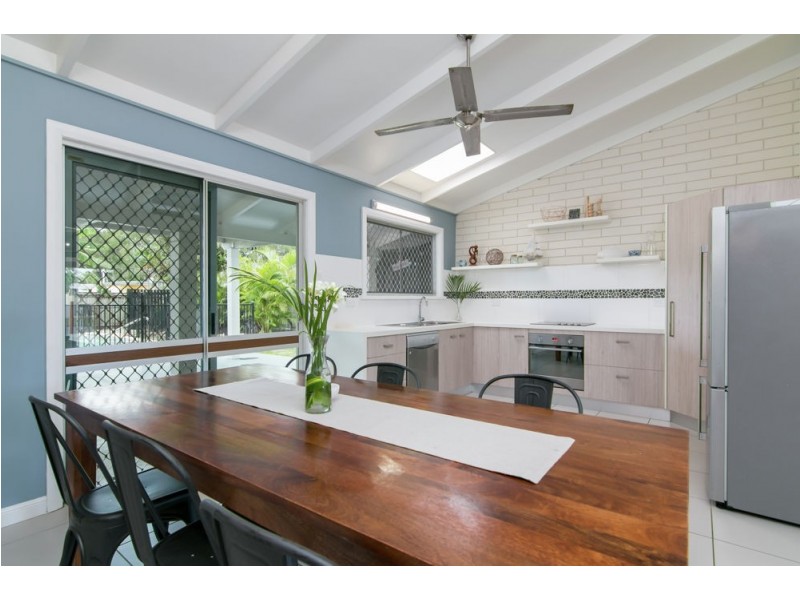 13 Jessie Close, Yorkeys Knob QLD 4878