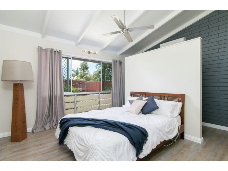 13 Jessie Close, Yorkeys Knob QLD 4878