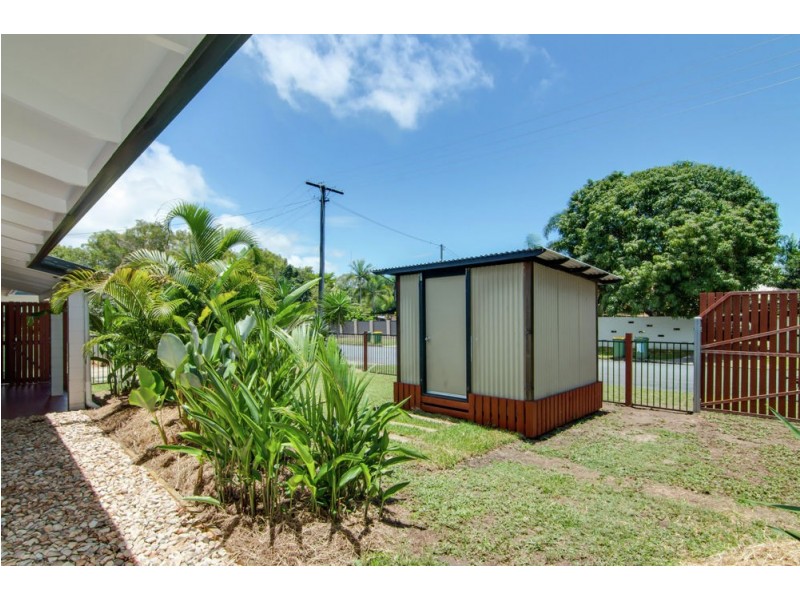 13 Jessie Close, Yorkeys Knob QLD 4878