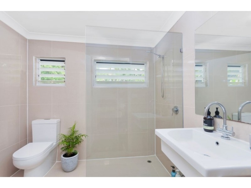 80 Hillview Crescent, Whitfield QLD 4870