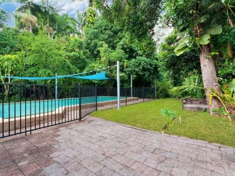 184 Pease Street, Manoora QLD 4870
