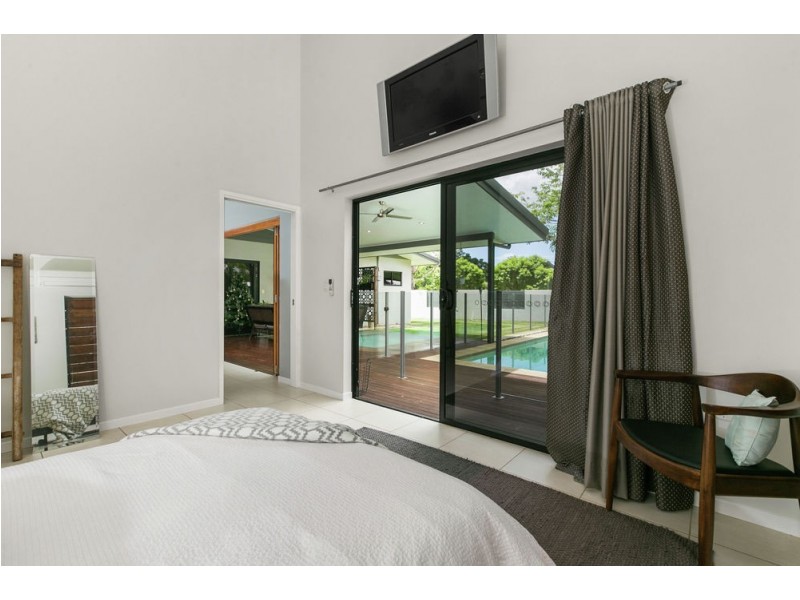 5-7 Kehone Street, Redlynch QLD 4870