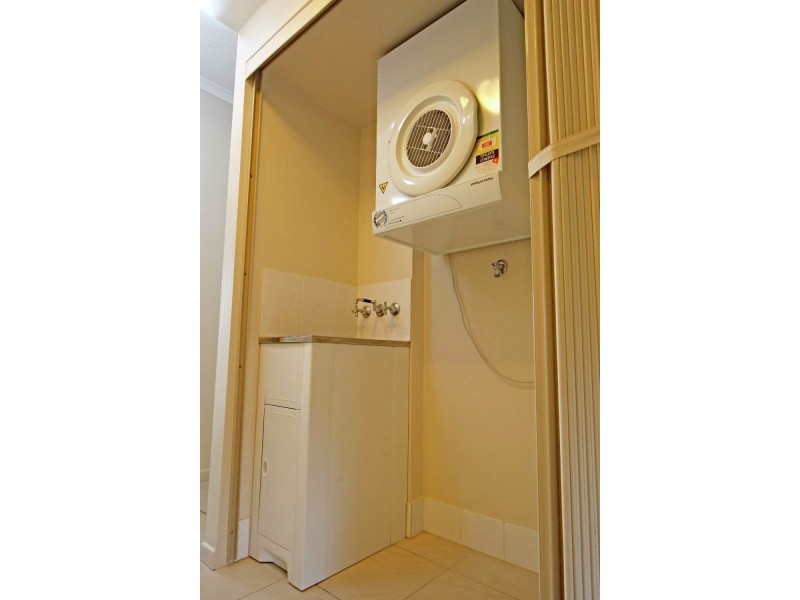 2/97-99 Martyn Street, Parramatta Park QLD 4870