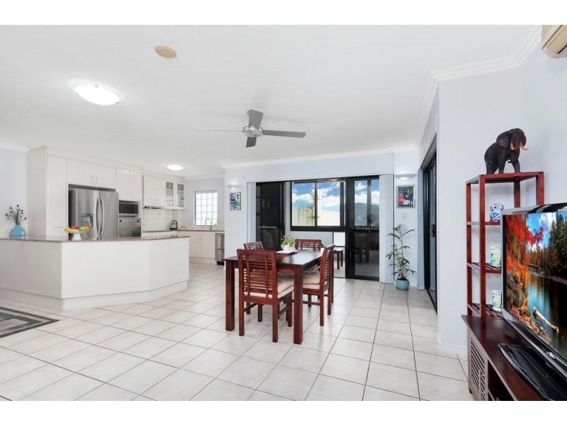 301/3 Abbott Street, Cairns City QLD 4870