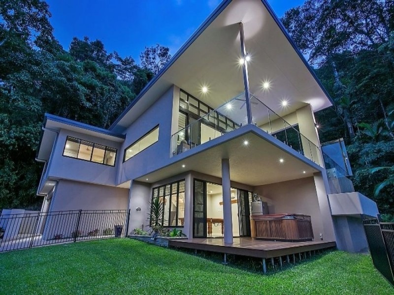 11 Oceanview Place, Mooroobool QLD 4870