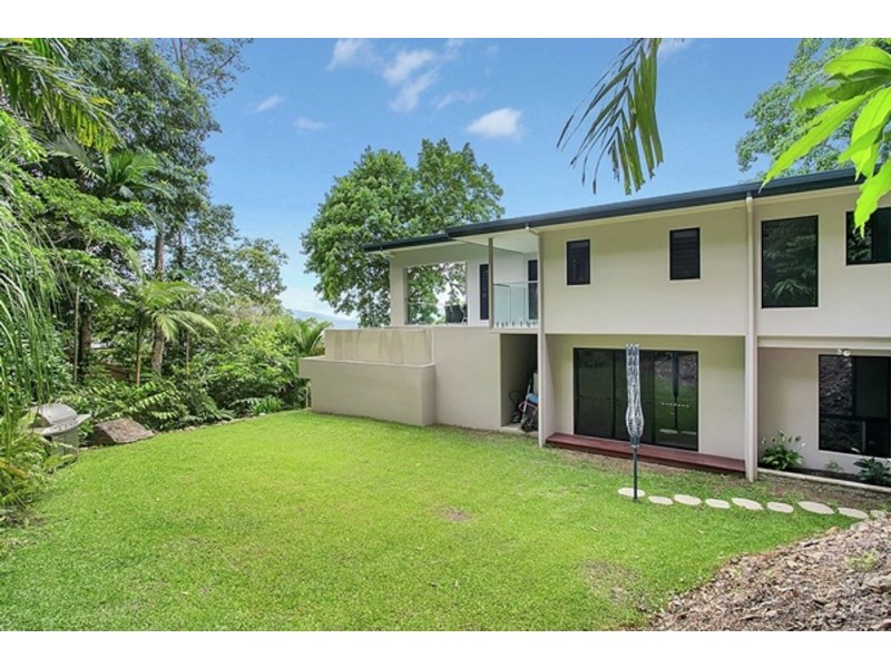 11 Oceanview Place, Mooroobool QLD 4870