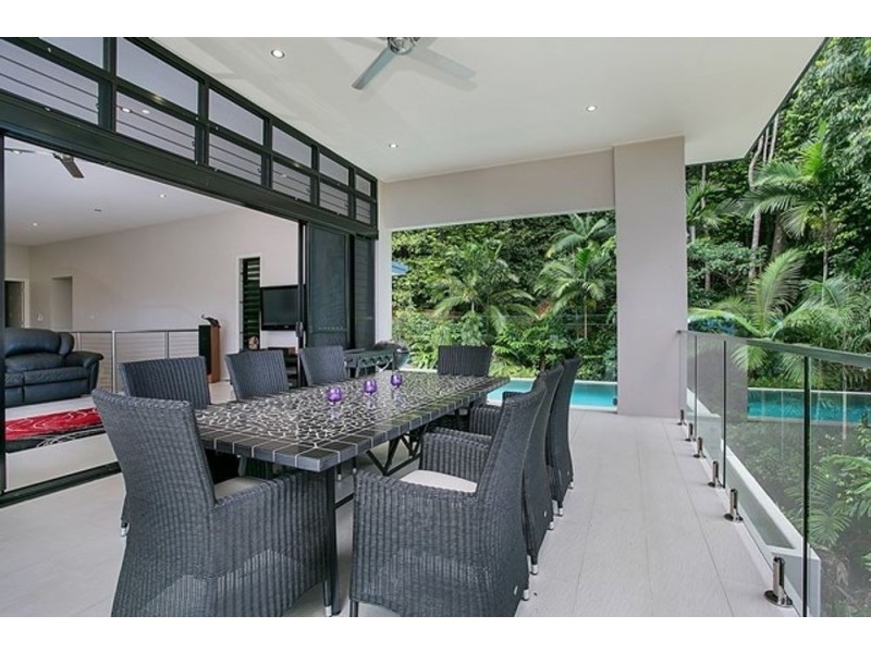 11 Oceanview Place, Mooroobool QLD 4870