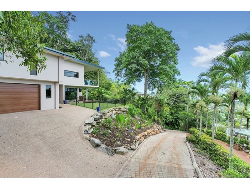 11 Oceanview Place, Mooroobool QLD 4870