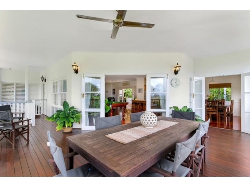 24 Oceanview Place, Mooroobool QLD 4870