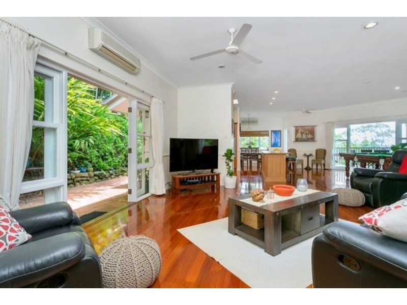 24 Oceanview Place, Mooroobool QLD 4870