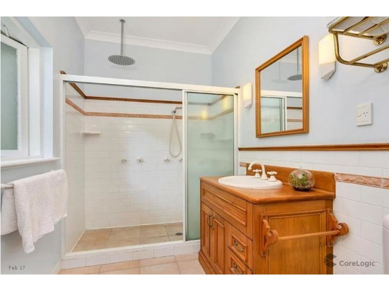 24 Oceanview Place, Mooroobool QLD 4870