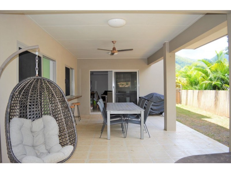 43 William Hickey Street, Redlynch QLD 4870