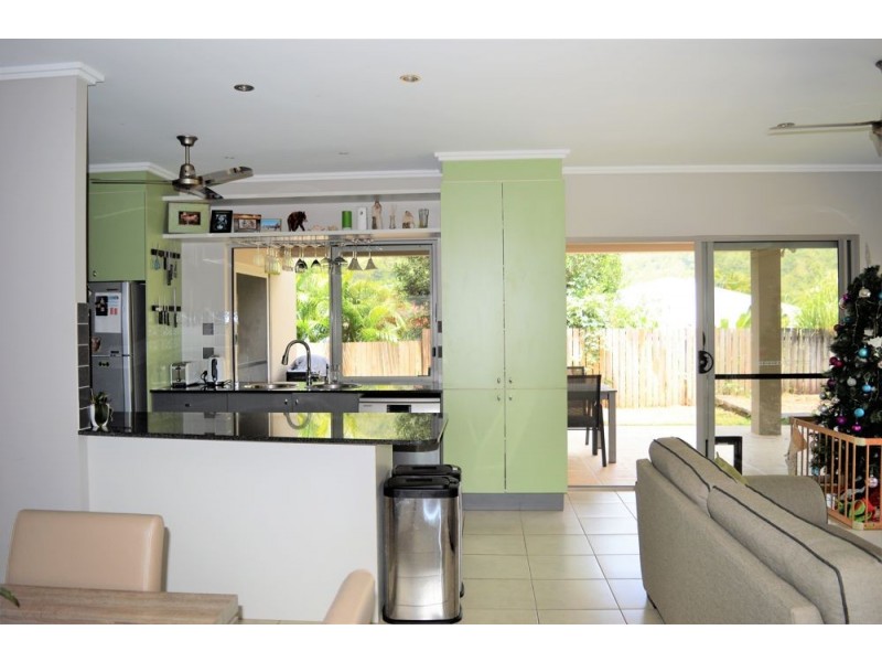 43 William Hickey Street, Redlynch QLD 4870