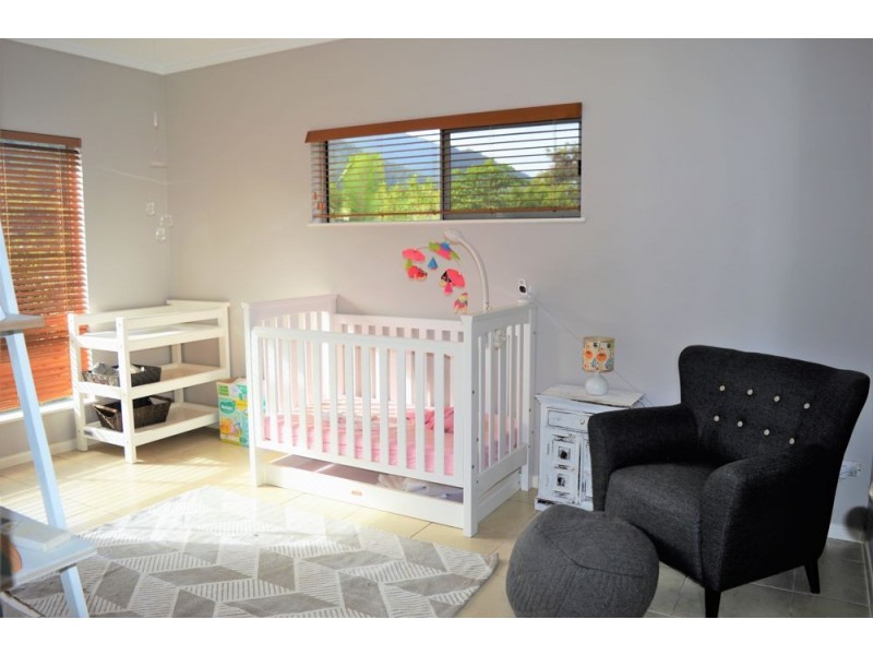 43 William Hickey Street, Redlynch QLD 4870