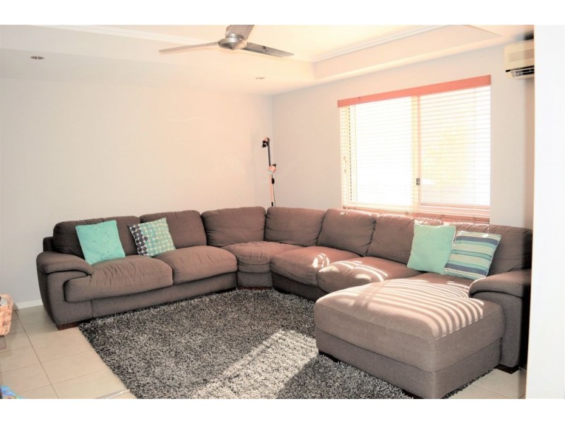 43 William Hickey Street, Redlynch QLD 4870