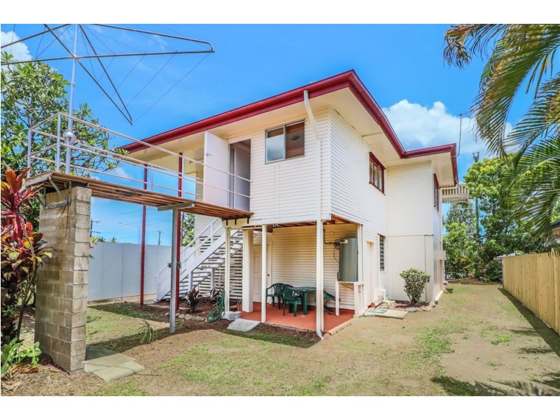 239 McCoombe Street, Bungalow QLD 4870