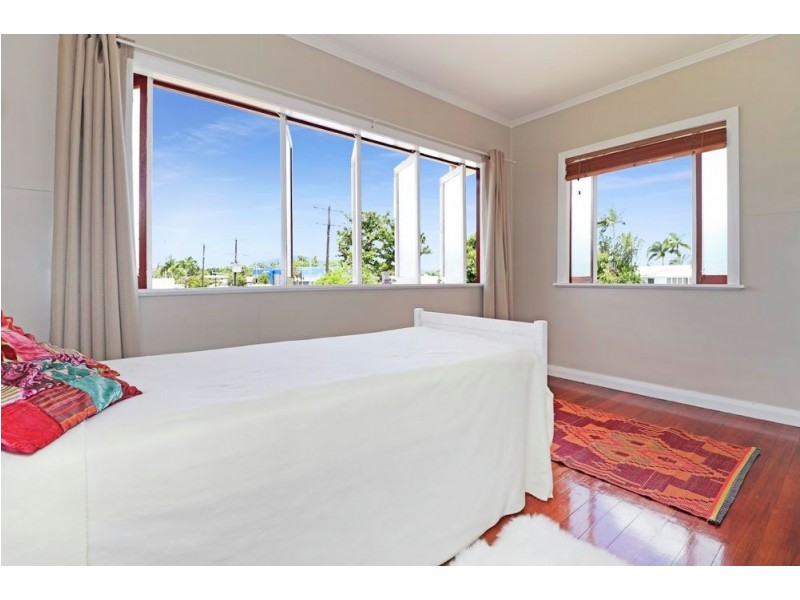 239 McCoombe Street, Bungalow QLD 4870