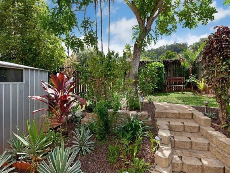2/30 Kangaroo Street, Bentley Park QLD 4869