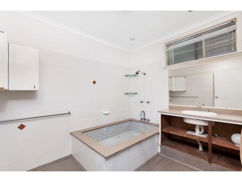 47 Sunflower Drive, Mooroobool QLD 4870