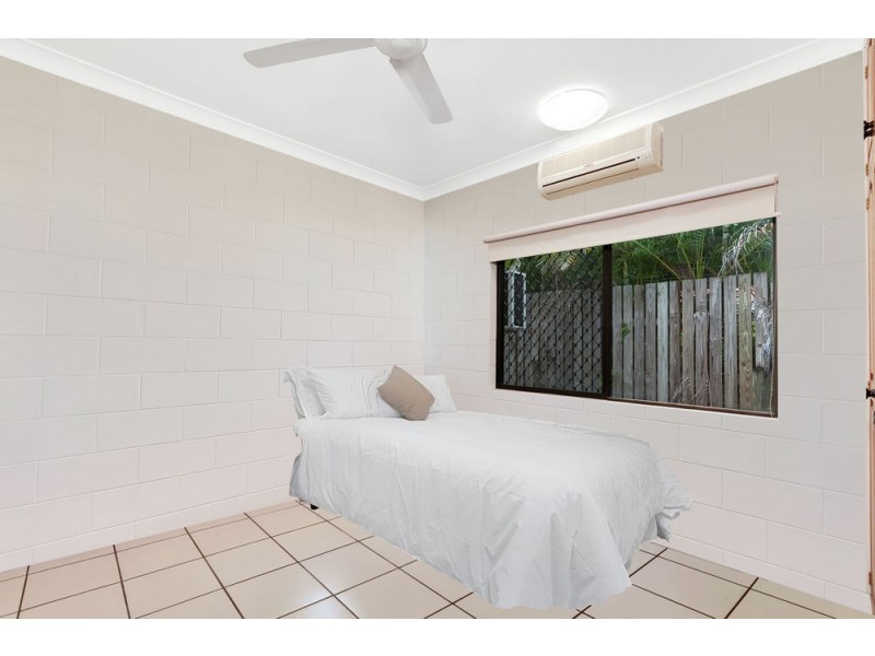 2/21 Balaclava Road, Earlville QLD 4870