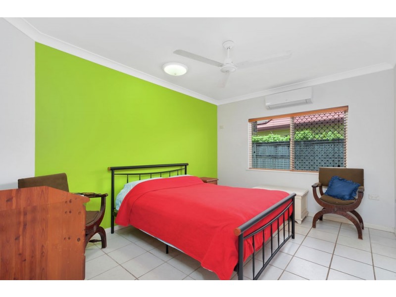 9 Fairley Street, Redlynch QLD 4870