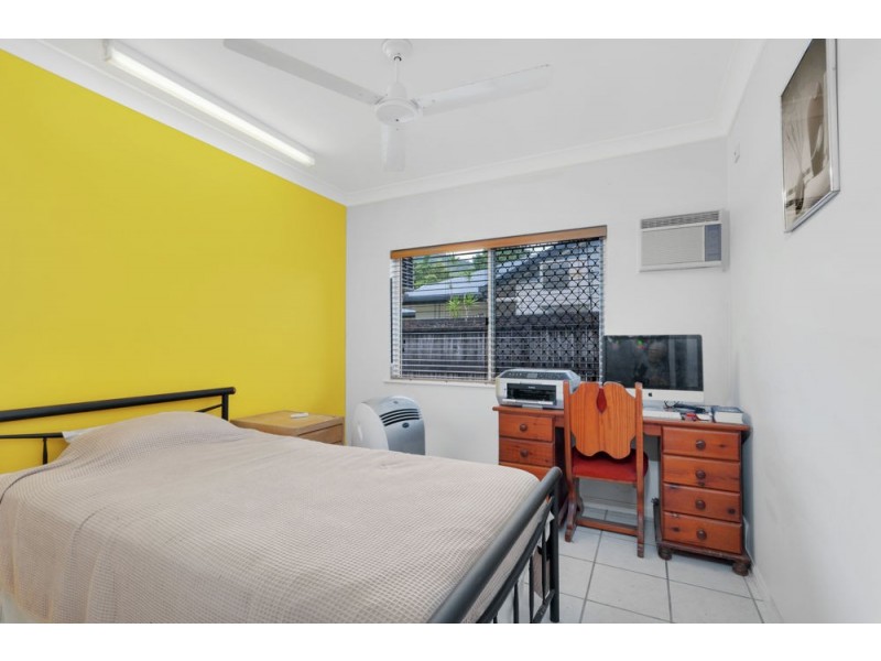 9 Fairley Street, Redlynch QLD 4870