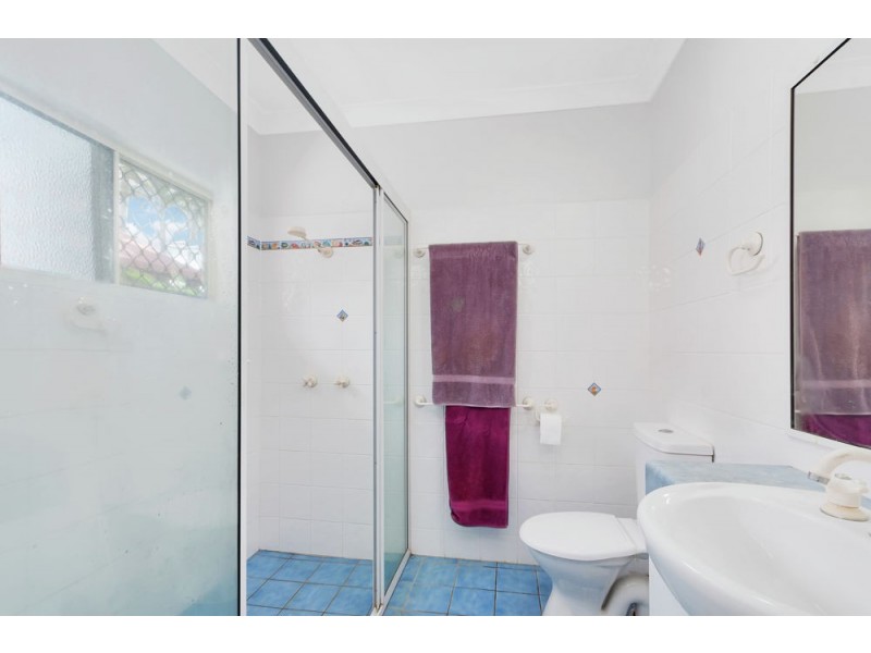 9 Fairley Street, Redlynch QLD 4870