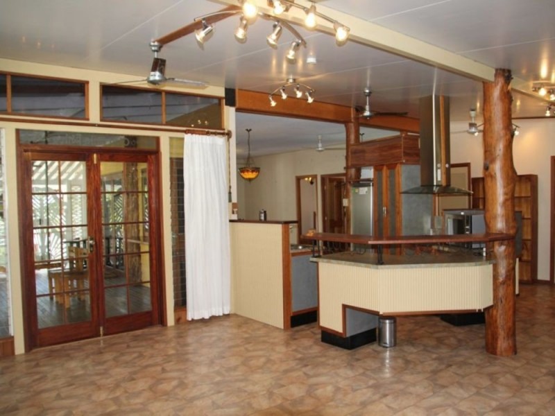 11 Hodel Street, Whitfield QLD 4870