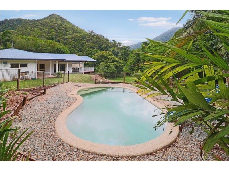 5-7 Frond Close, Redlynch QLD 4870
