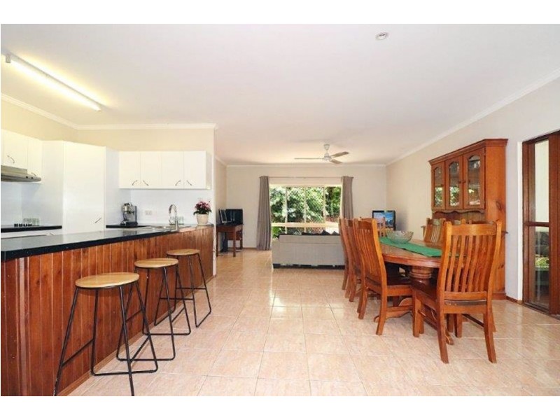 5-7 Frond Close, Redlynch QLD 4870