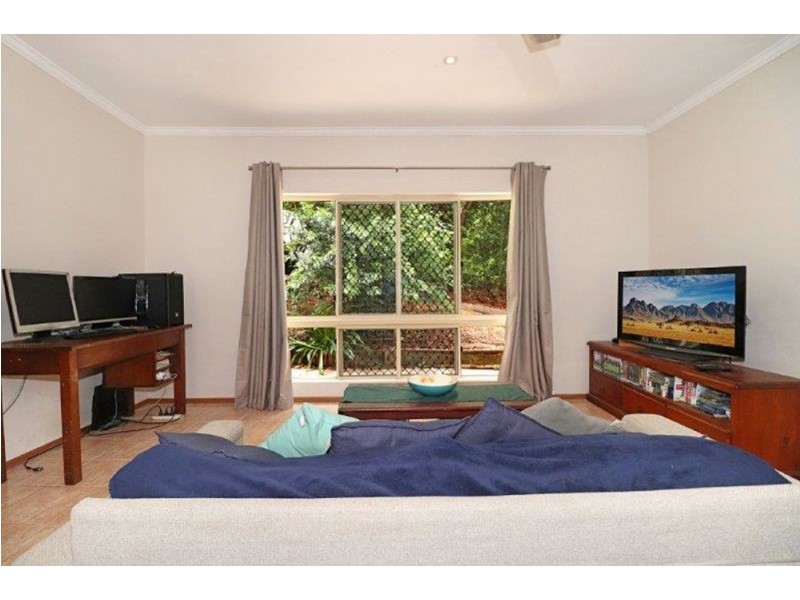 5-7 Frond Close, Redlynch QLD 4870
