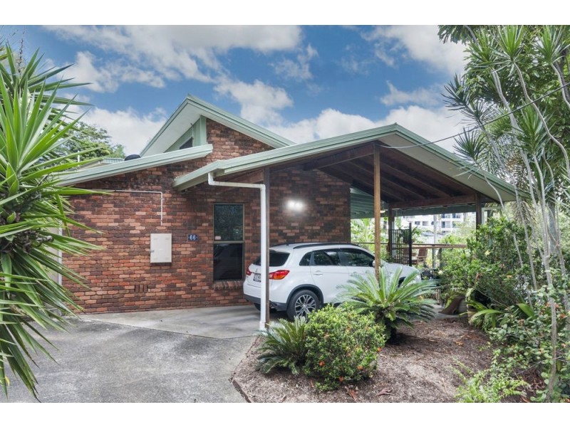 66 Kingsford Street, Mooroobool QLD 4870