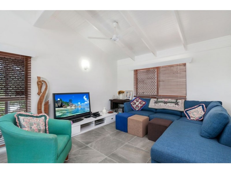 66 Kingsford Street, Mooroobool QLD 4870