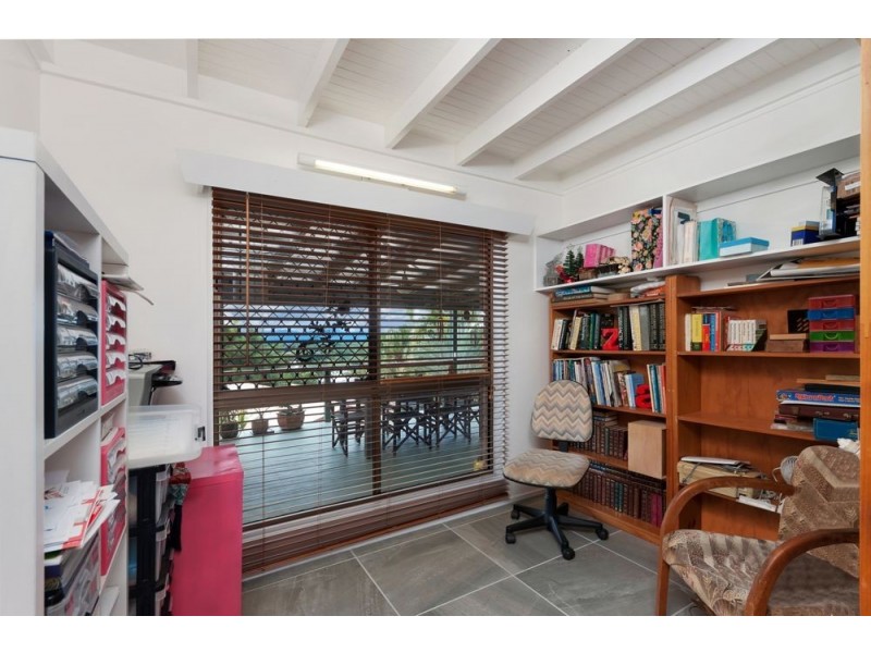 66 Kingsford Street, Mooroobool QLD 4870