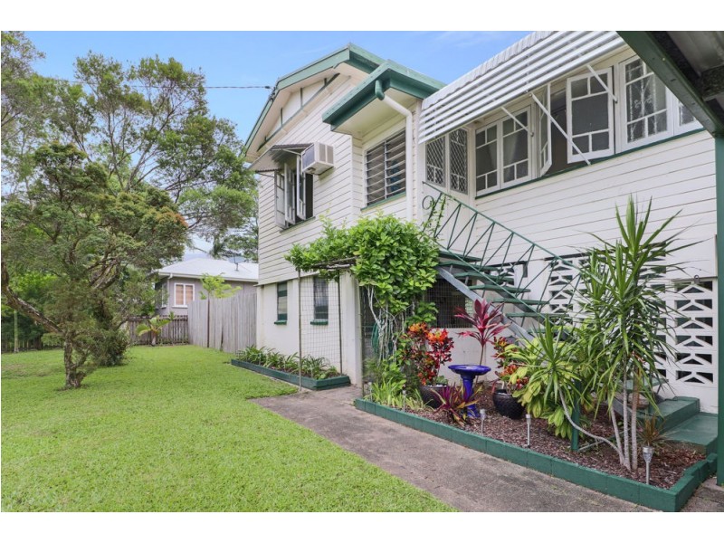 171 McManus Street, Whitfield QLD 4870