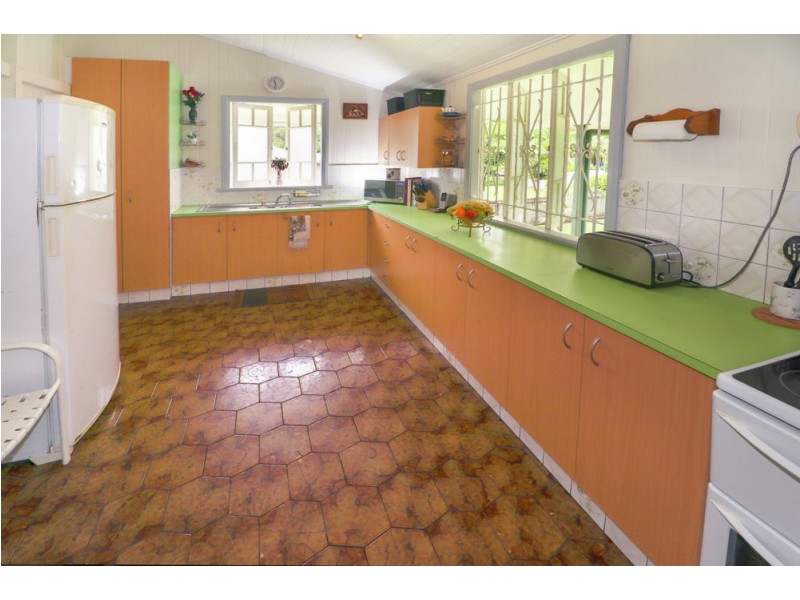 171 McManus Street, Whitfield QLD 4870