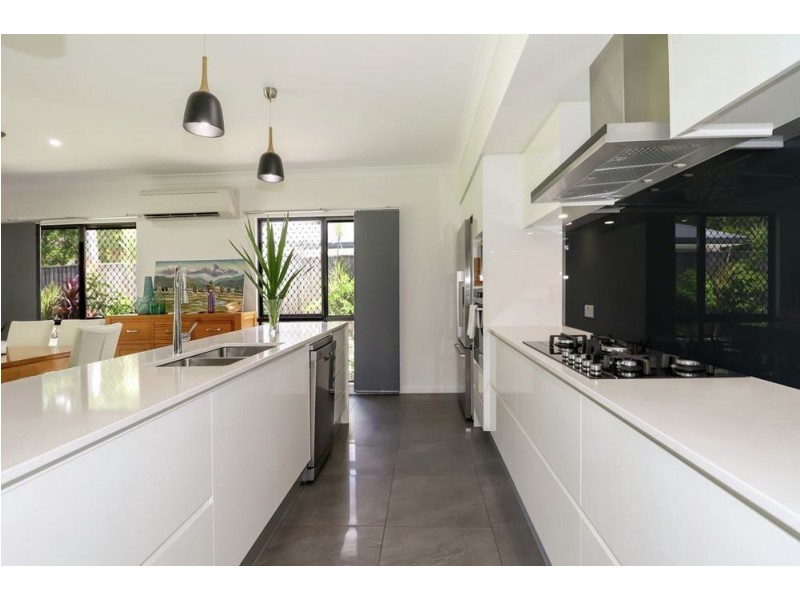 28 Whipbird Drive, Smithfield QLD 4878