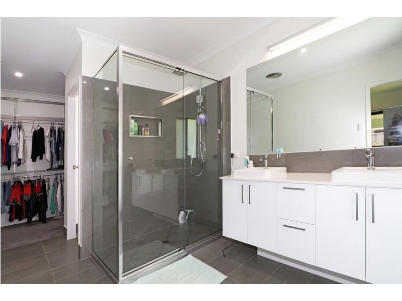 28 Whipbird Drive, Smithfield QLD 4878