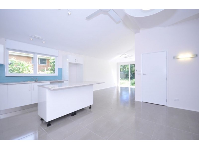 18 Torrance Avenue, Edge Hill QLD 4870