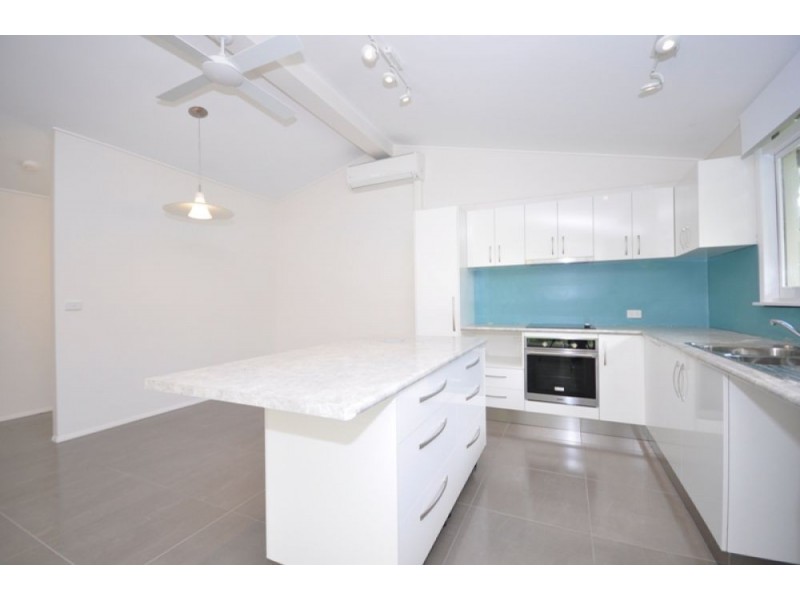 18 Torrance Avenue, Edge Hill QLD 4870